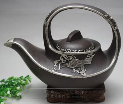 典藏之韻 龍鳳呈祥包銀紫砂壺，值選唐云志